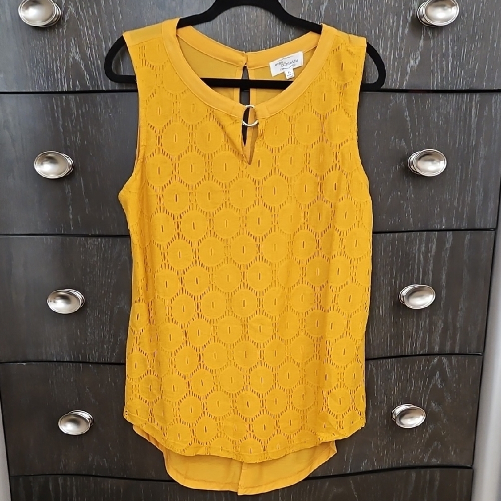 Golden Orange Yellow Lace Tank Top with Rounded Neckline